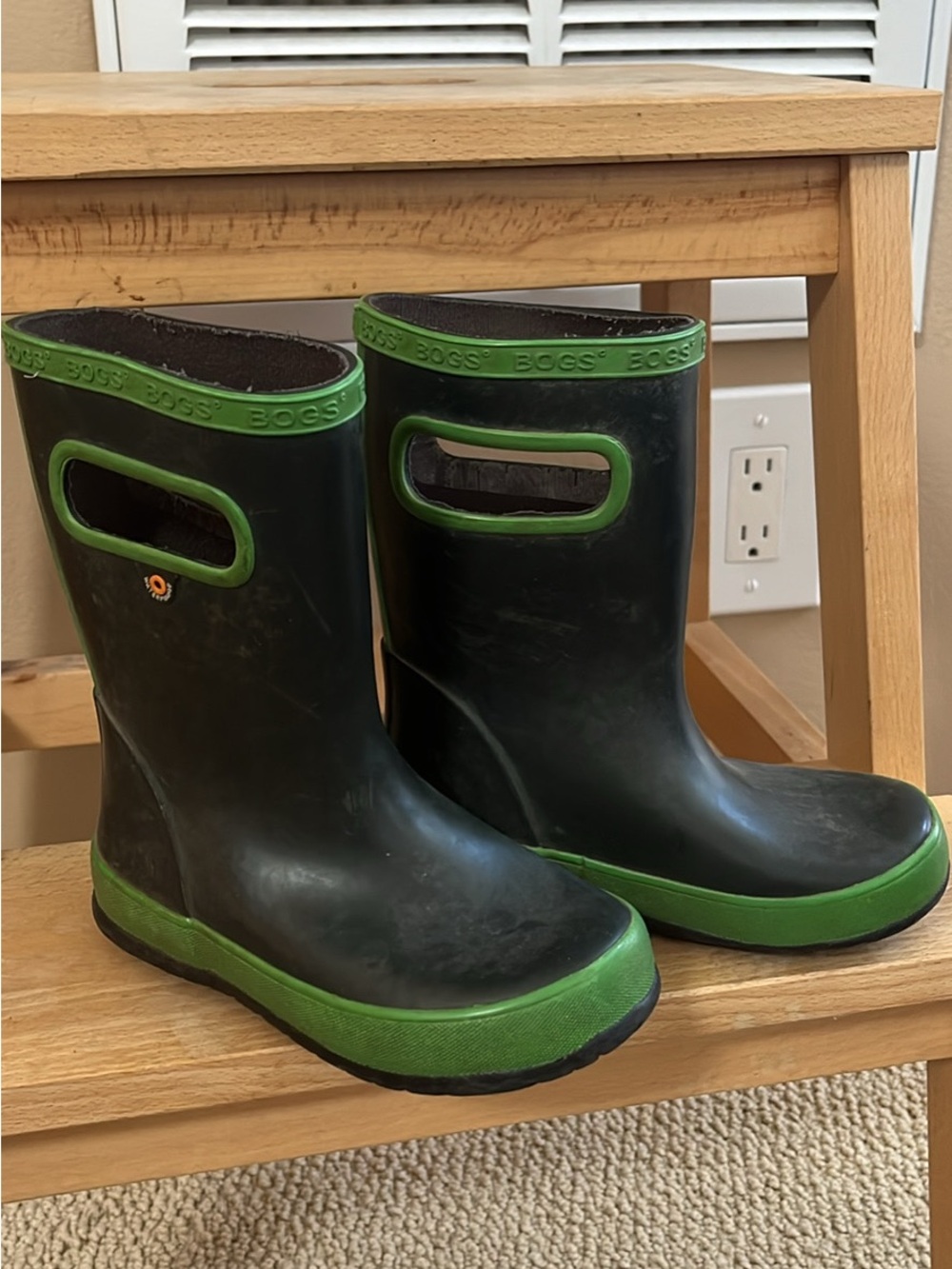 Bogs Kids Black and Green Waterproof Rain Boots
